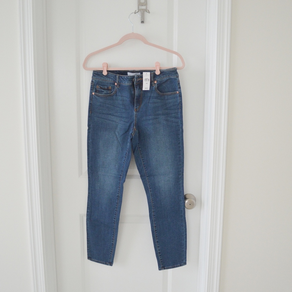 NWOT Loft Curvy Skinny Jeans Medium Wash